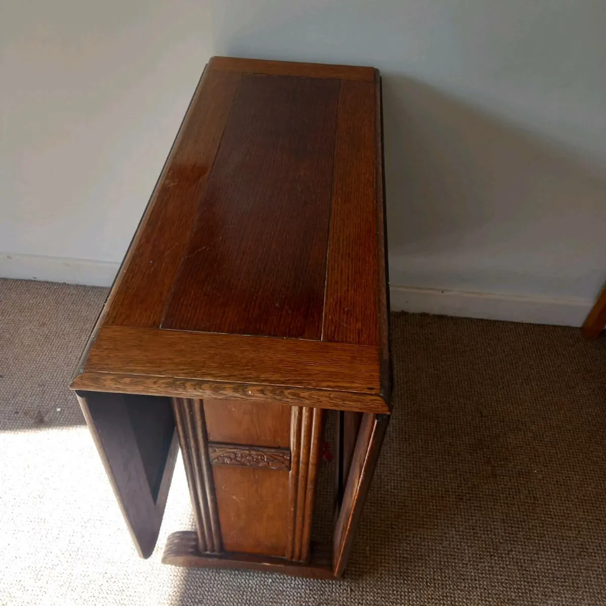 Wooden extendable dining table - Image 4