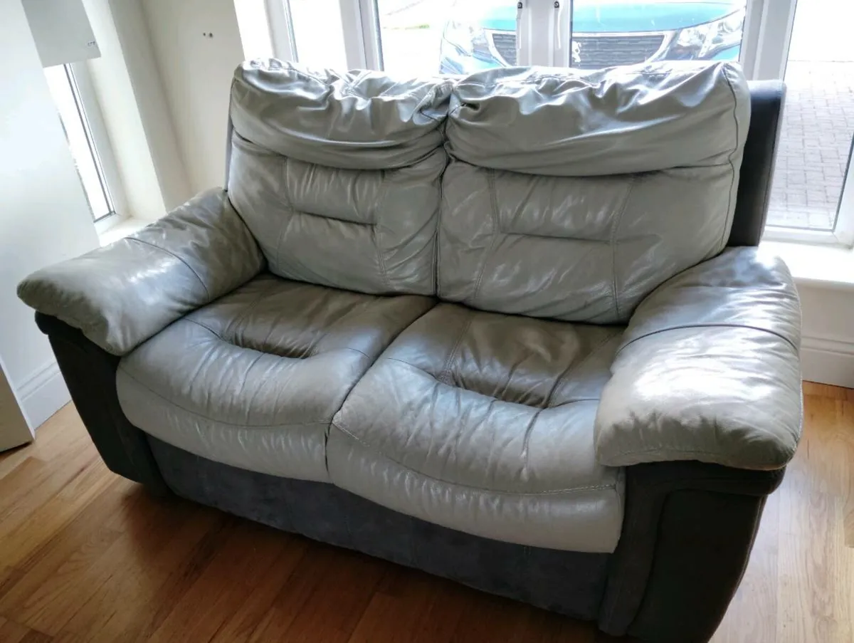 Couch (3+2) - Image 3