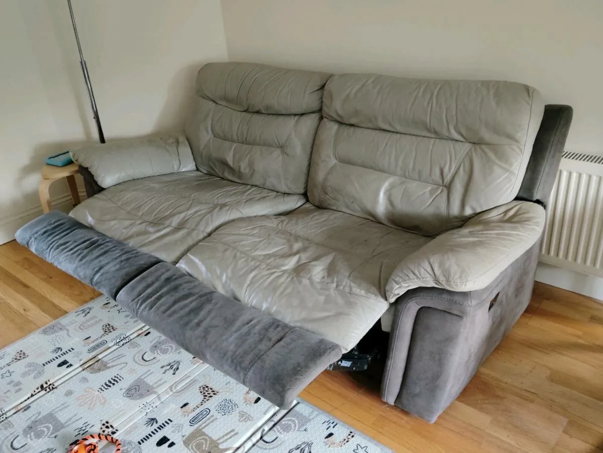 Couch (3+2) - Image 4