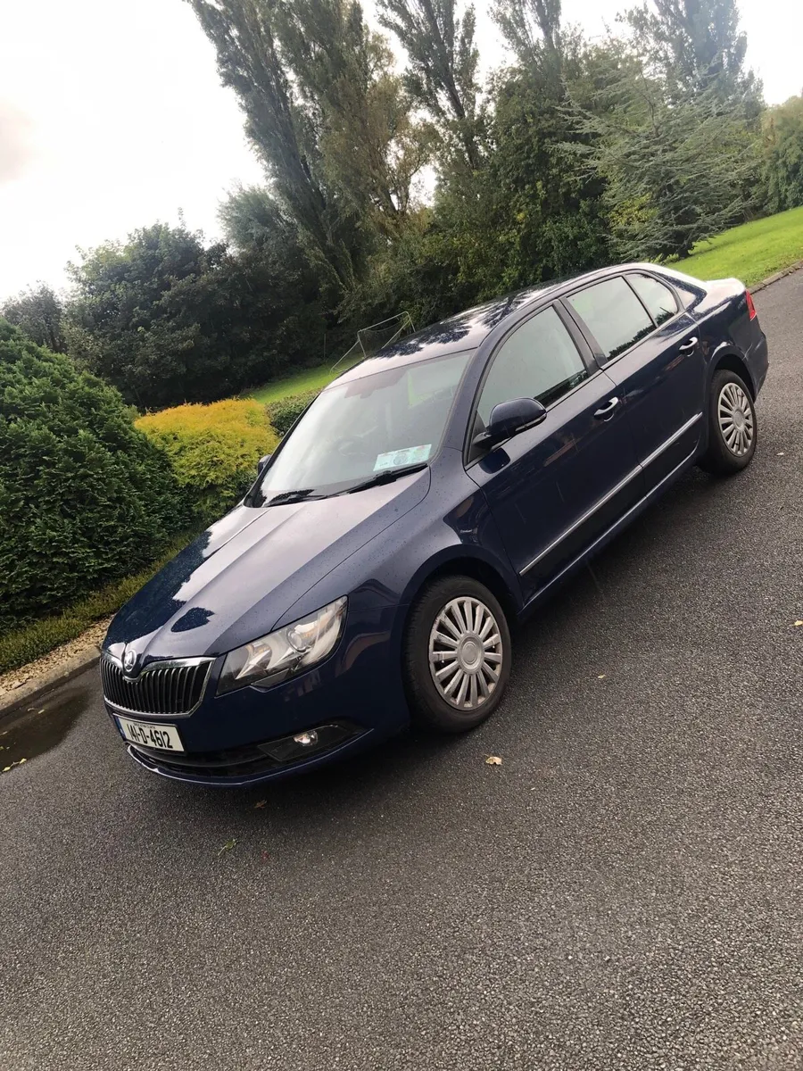 Skoda Superb 2.0 - Image 2