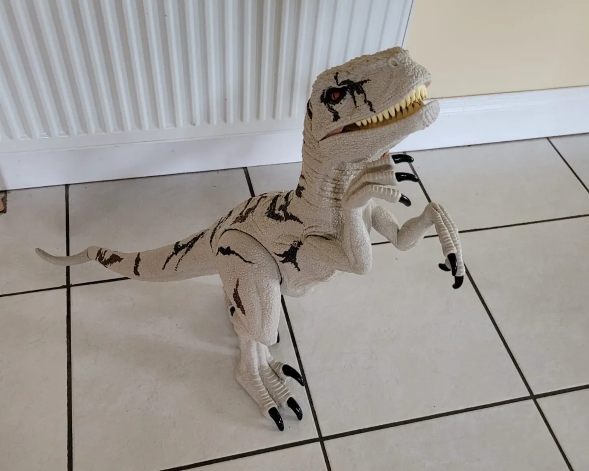 Toy dinosaurs - Image 2