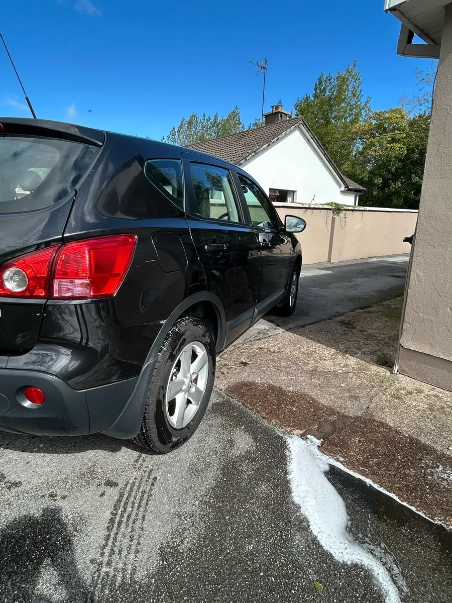 Car - Image 3