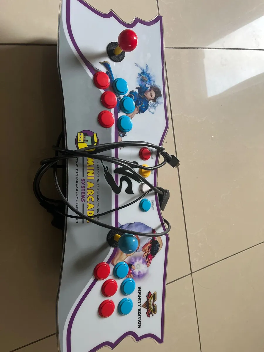 Arcade console