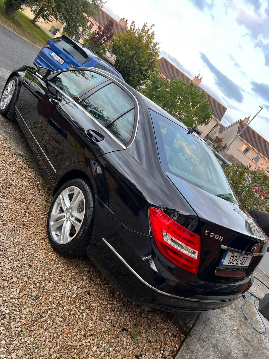 Mercedes c200 - Image 2