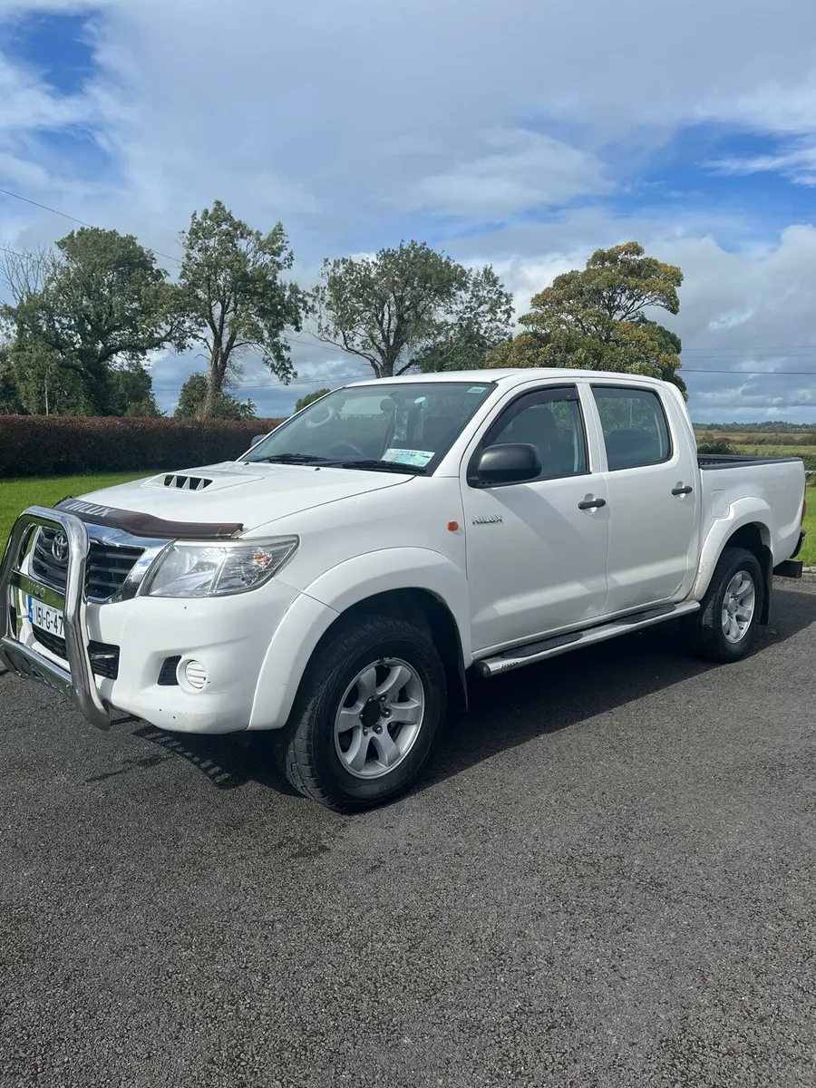 Toyota Hilux - Image 1