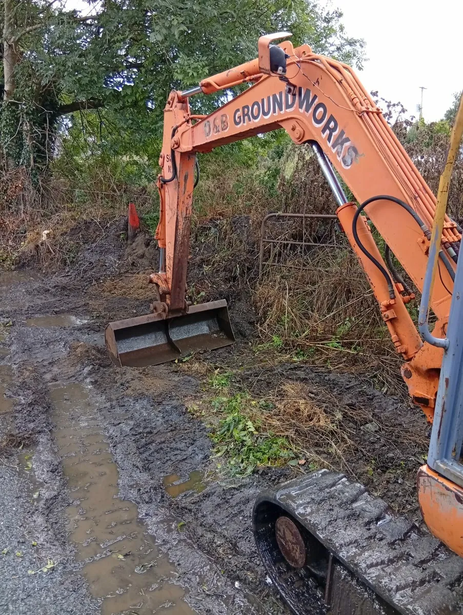 Hitachi digger - Image 2