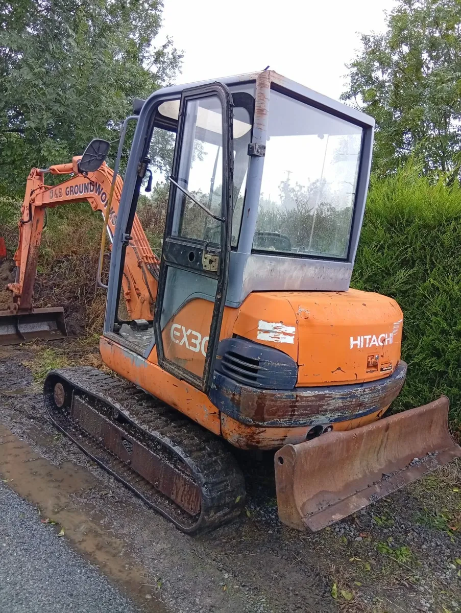 Hitachi digger - Image 3