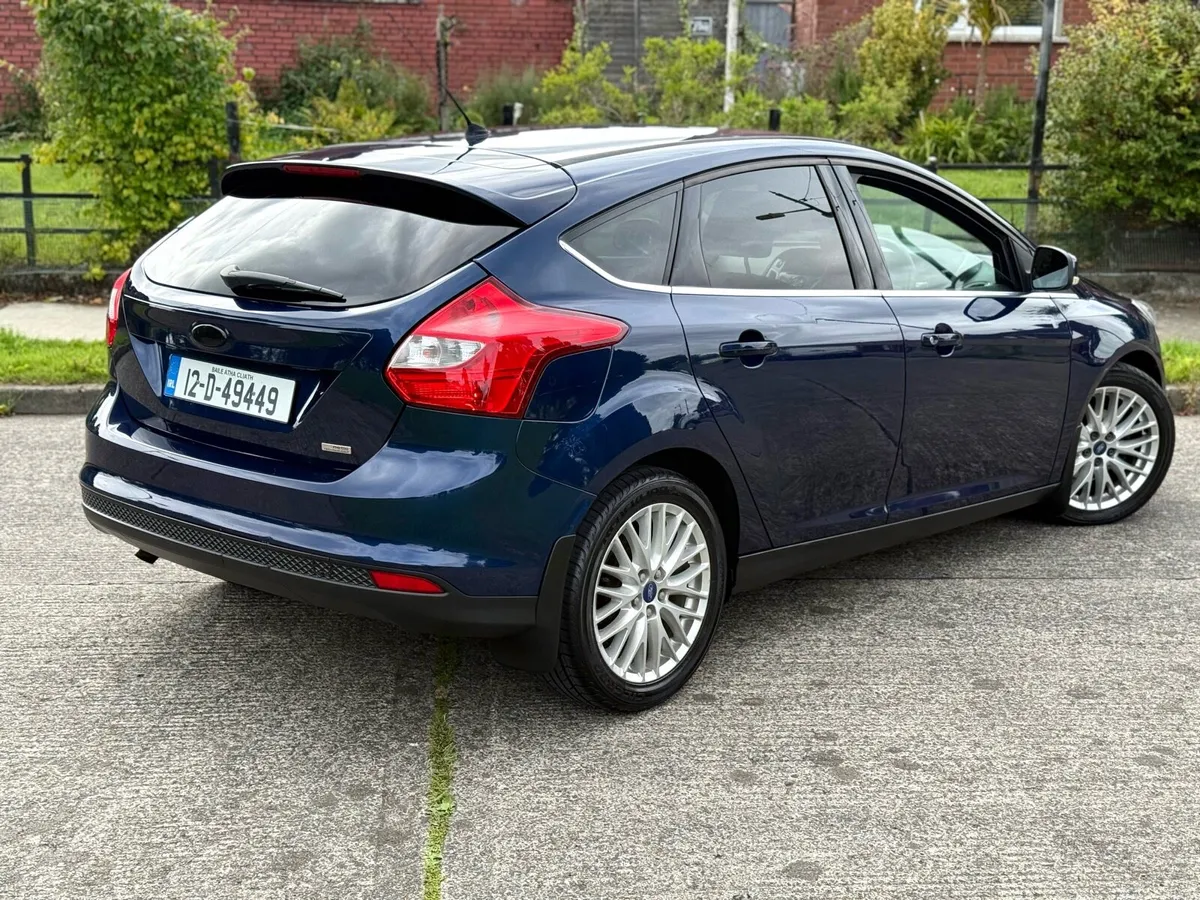 12 Focus 1.6 D Zetec Sports Lovely car - Image 2