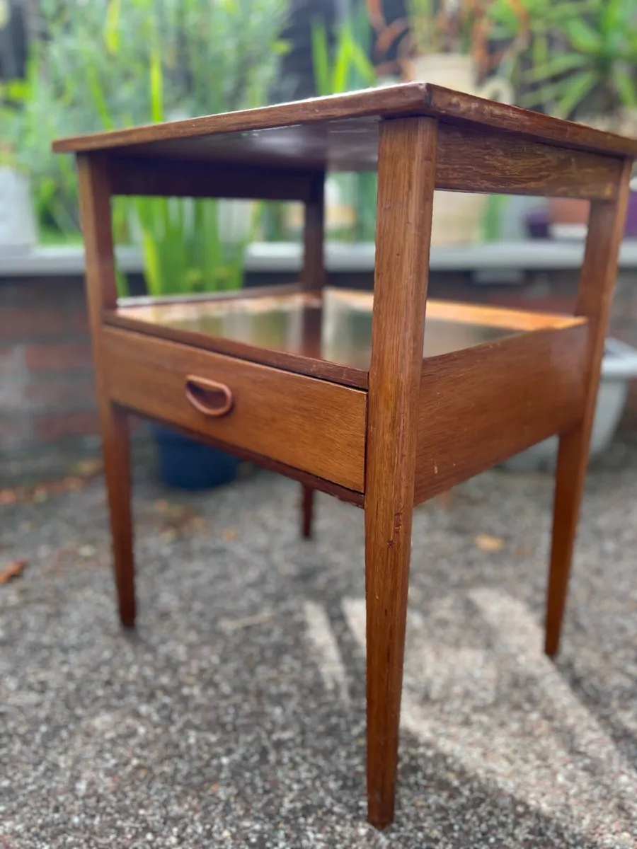 Mid century bedside tables - Image 4