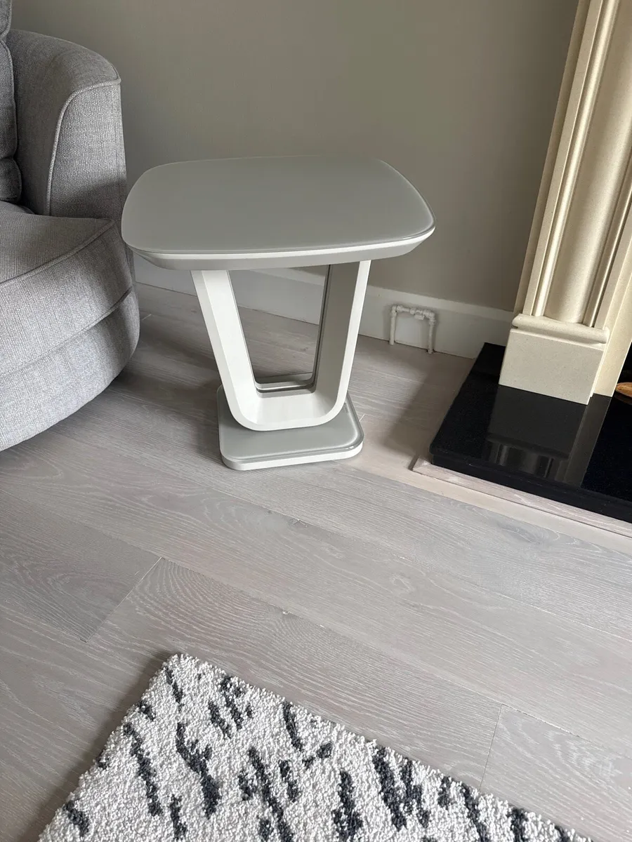 Side table - Image 1
