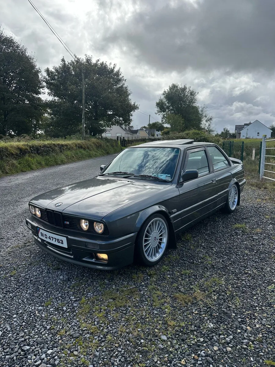 BMW E30 325i - Image 3