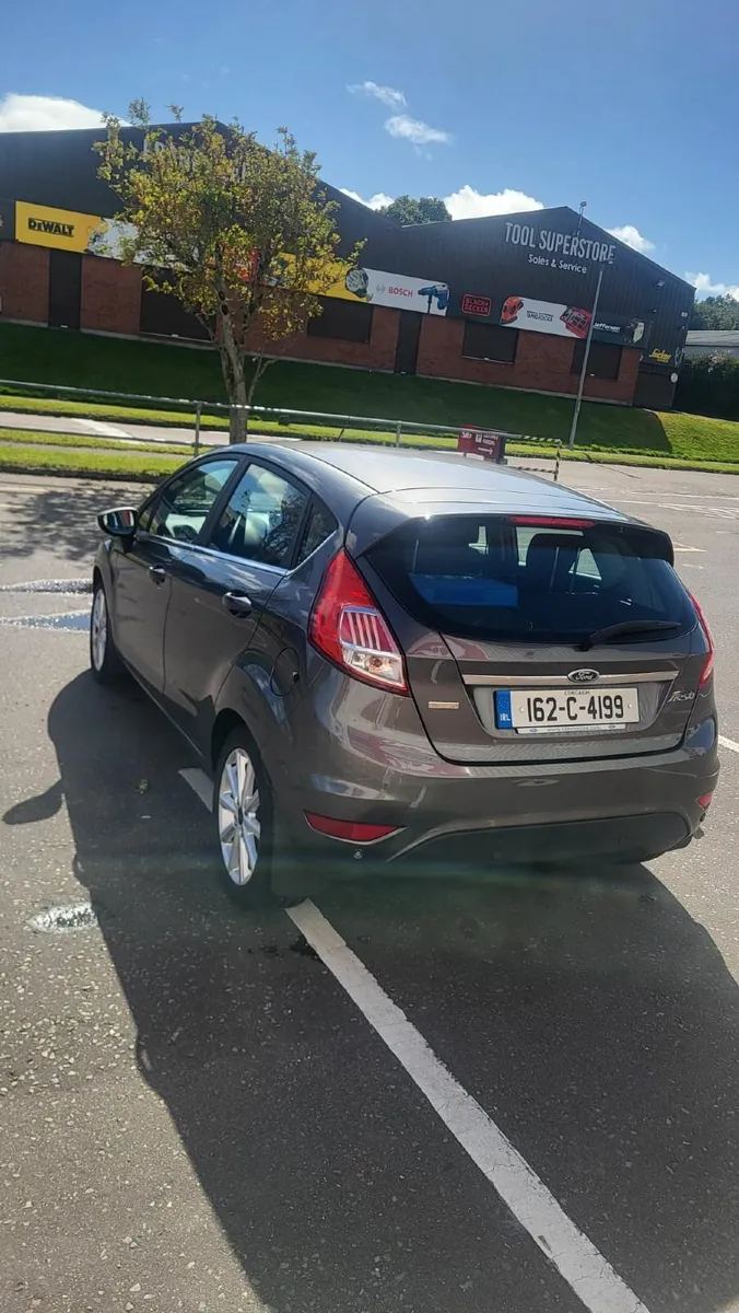 Ford Fiesta 2016 - Image 2