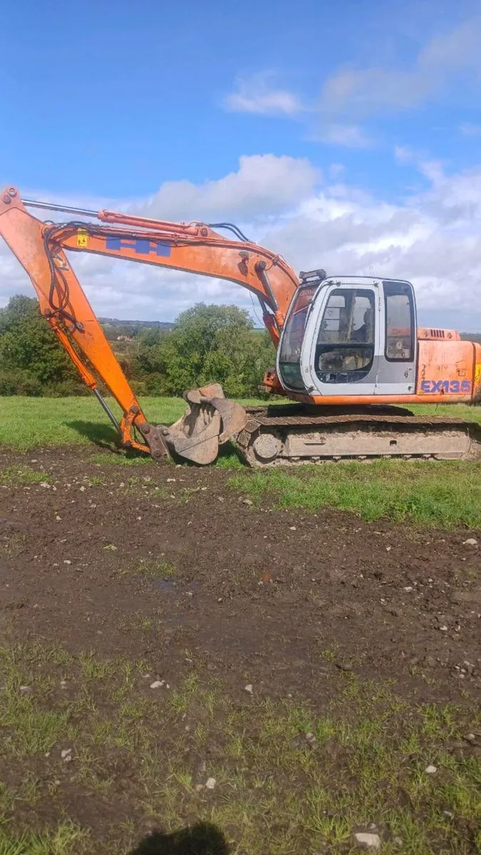 Hitachi ex135 - Image 2