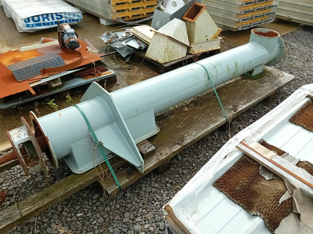 2No Screw Conveyor Enclosed - 2.0m and 1.9m - Image 1