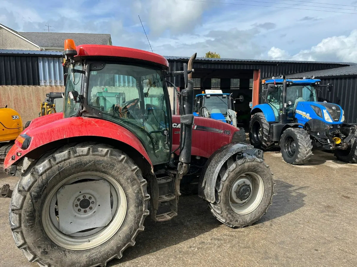CASE IH TRACTORS - Image 1