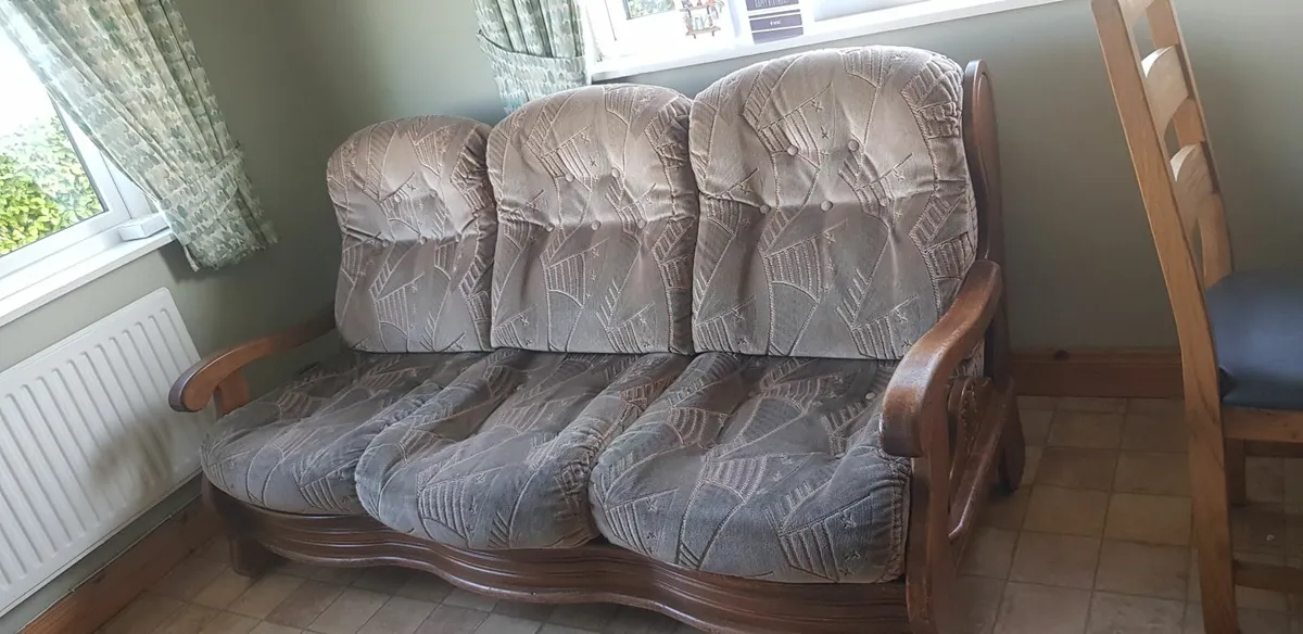 Couch - Image 2