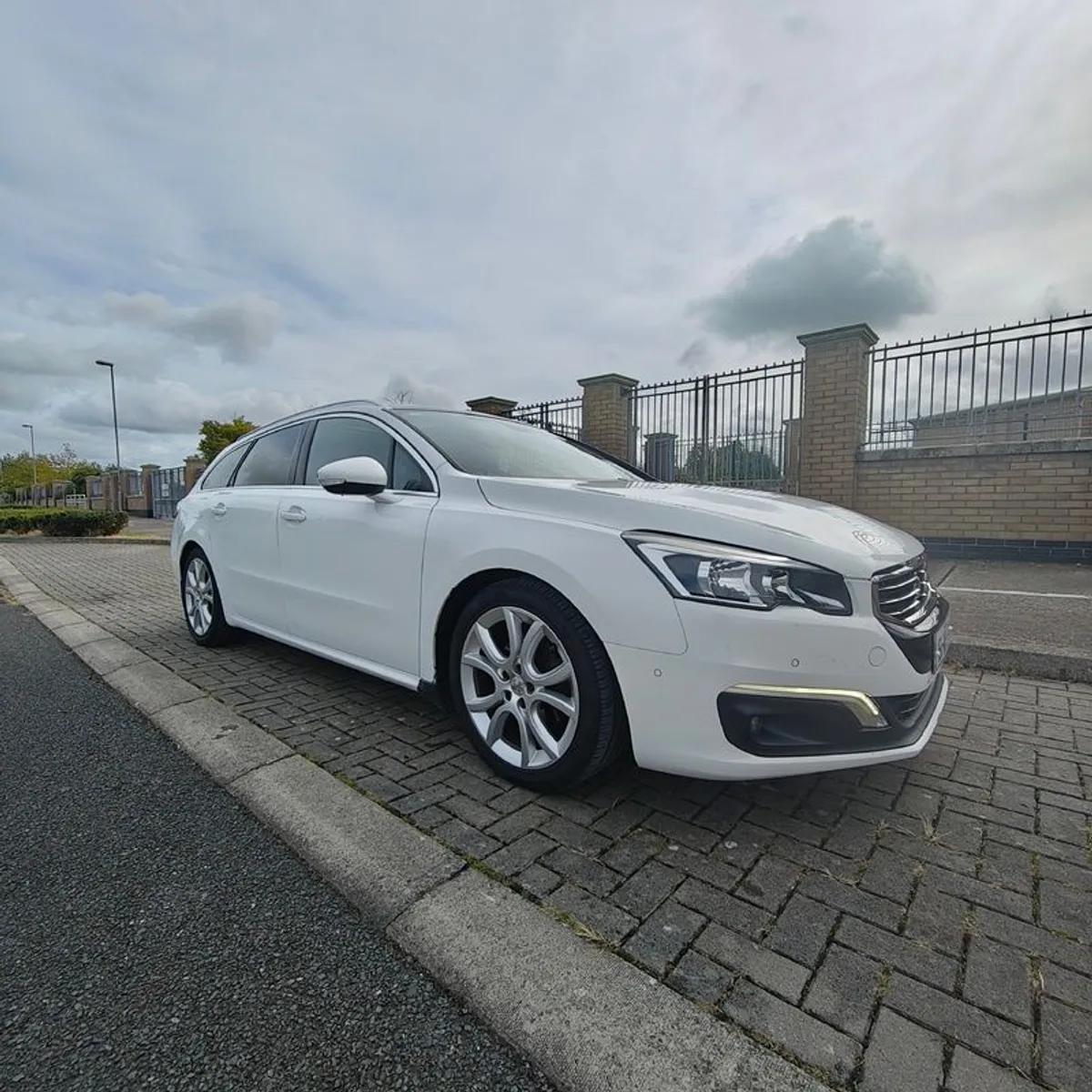 2016 Peugeot 508 2.0 hdi estate - Image 3