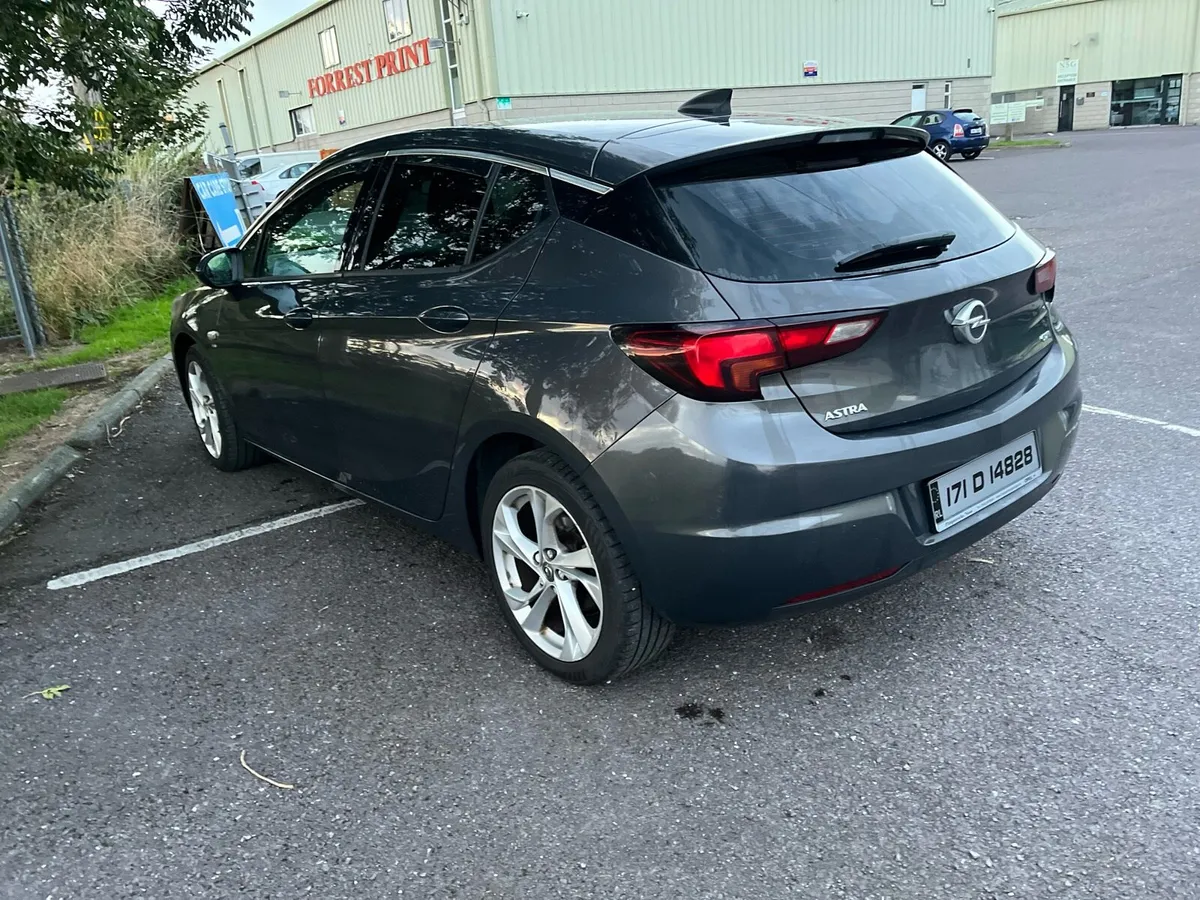 Opel Astra - Image 1