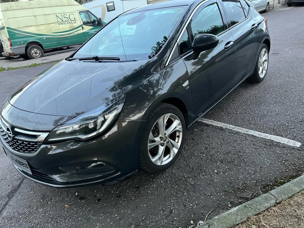 Opel Astra - Image 2