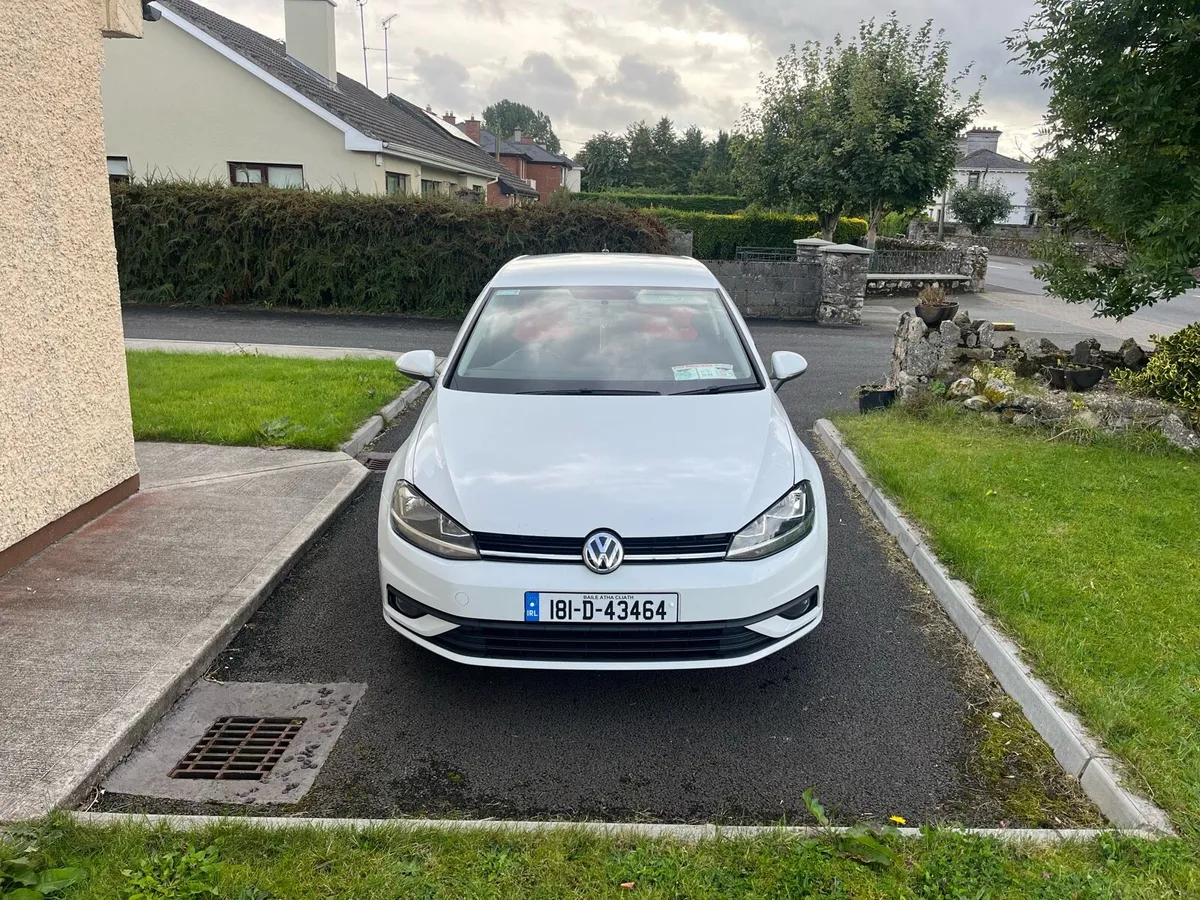 Volkswagen Golf - Image 1