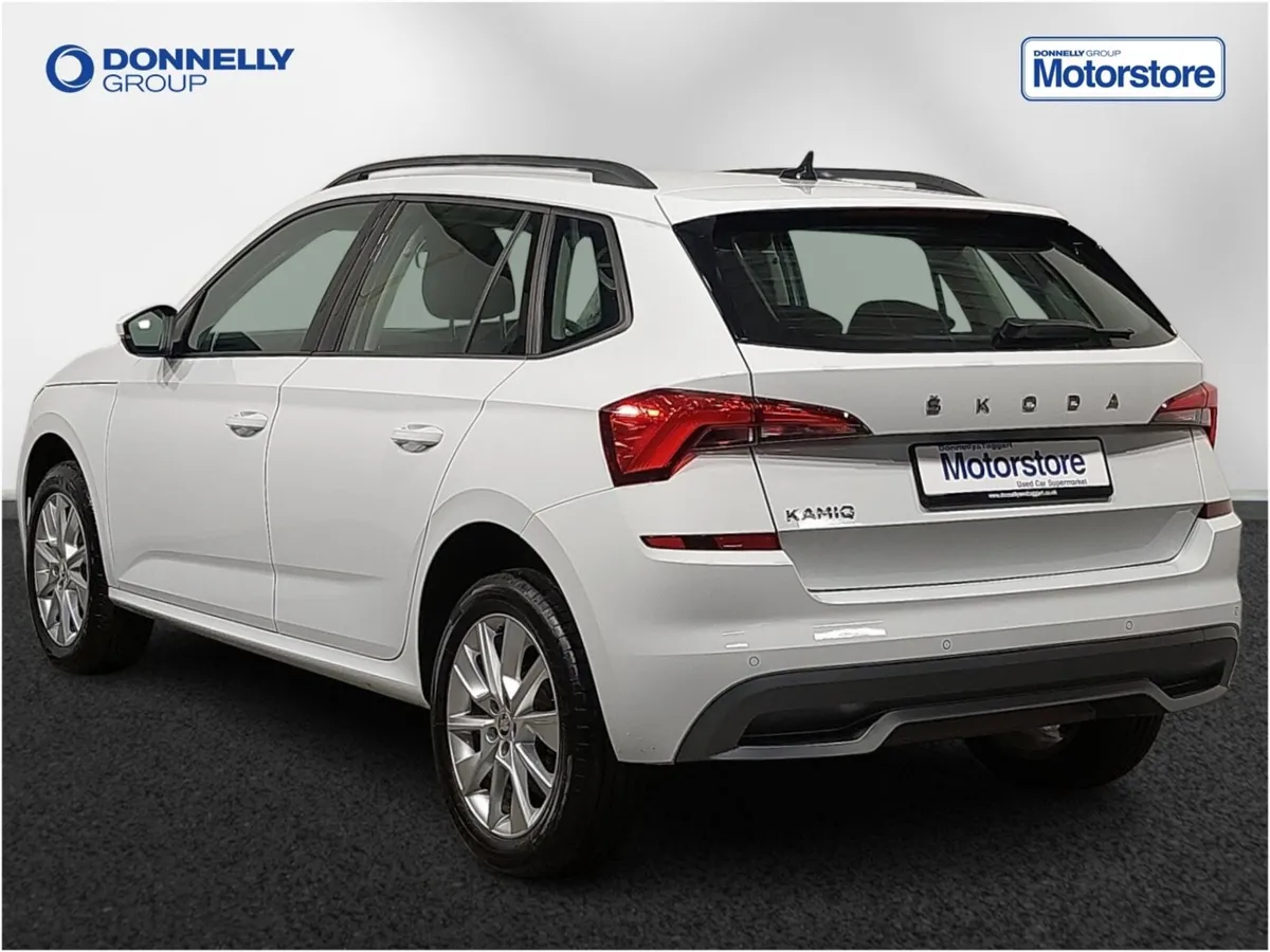 Skoda KAMIQ Hatchback SE - Image 2