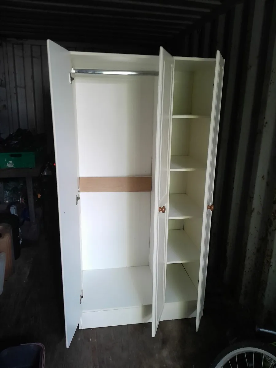 Wardrobe - Image 3