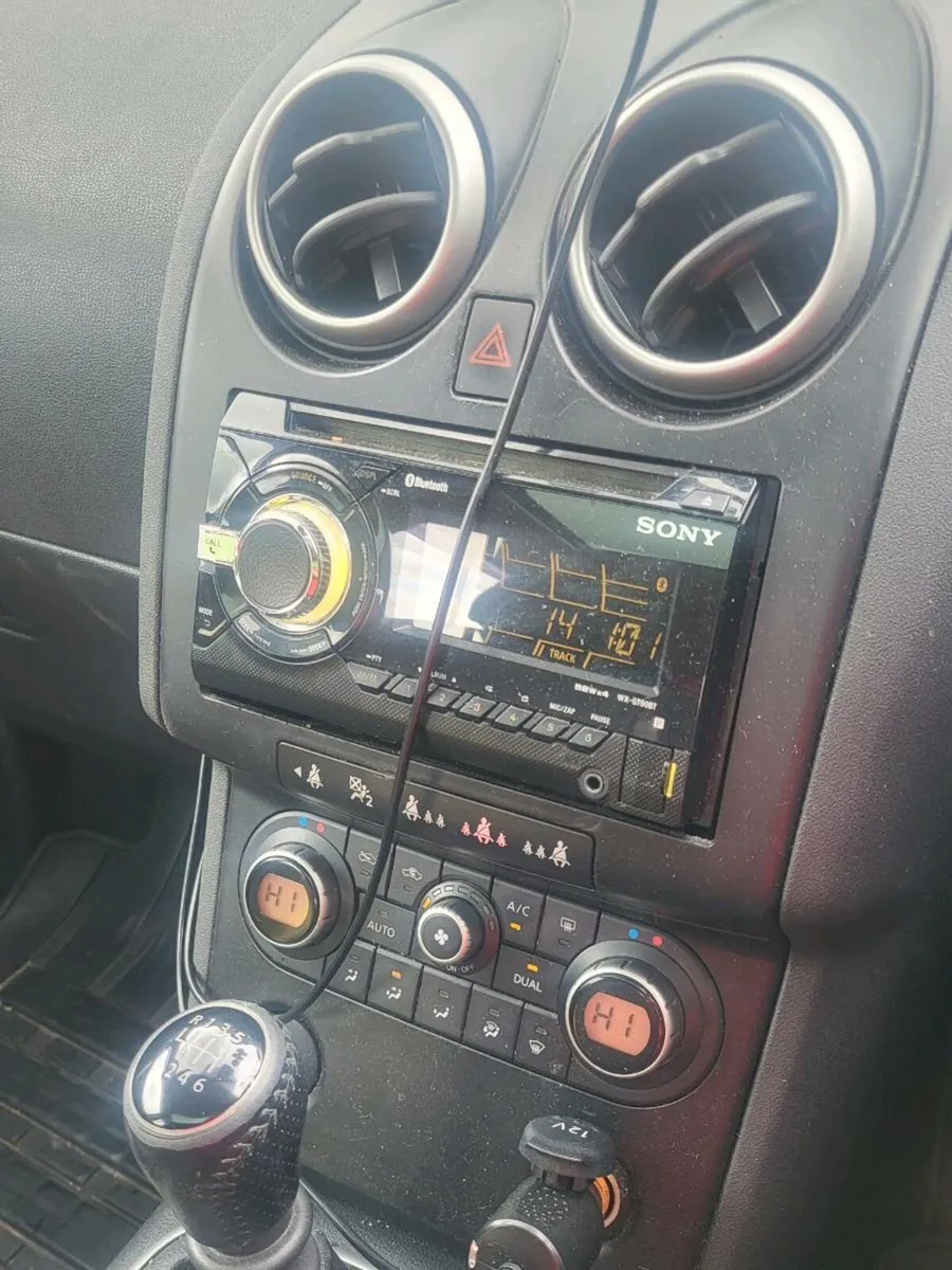 car - Image 3