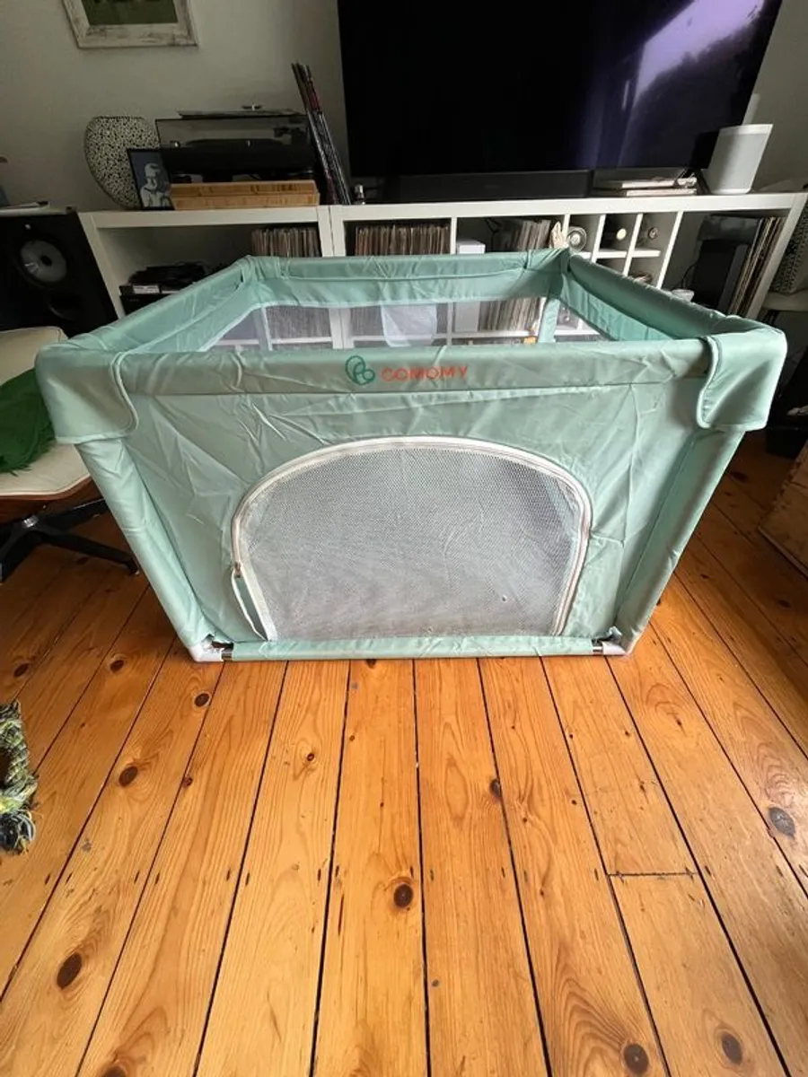 Playpen for young toddler - Image 1