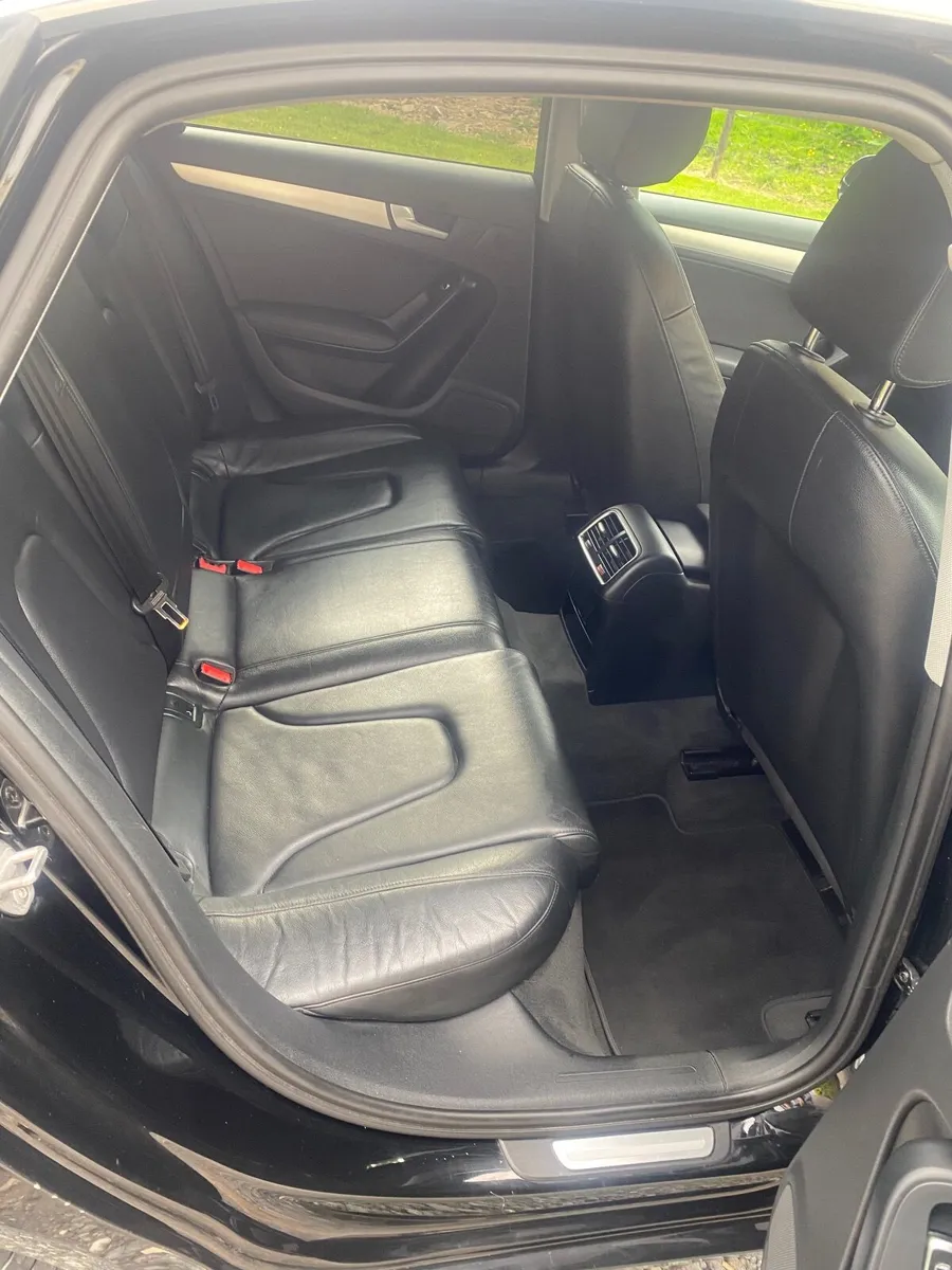 Audi A4 2015 - Image 3