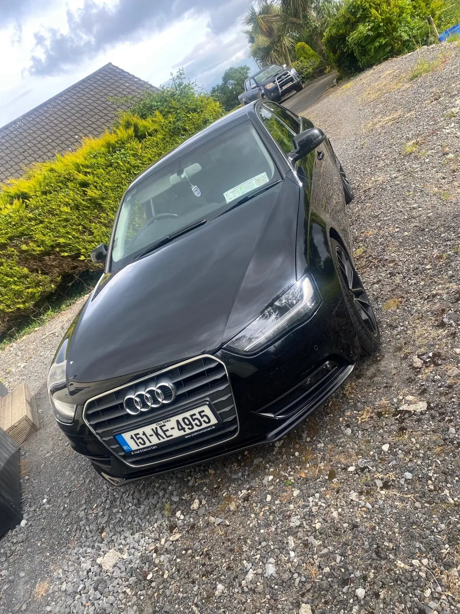 Audi A4 2015 - Image 2