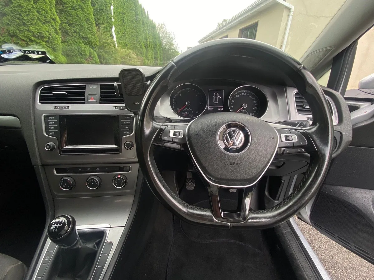 Volkswagen Golf 2015 Silver Diesel - Image 3