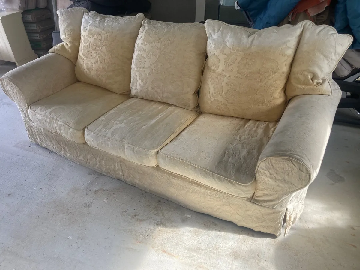 Sofa/Couch - Image 3