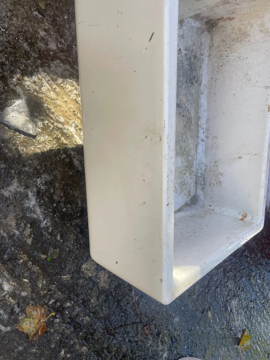 Barn sink - Image 1