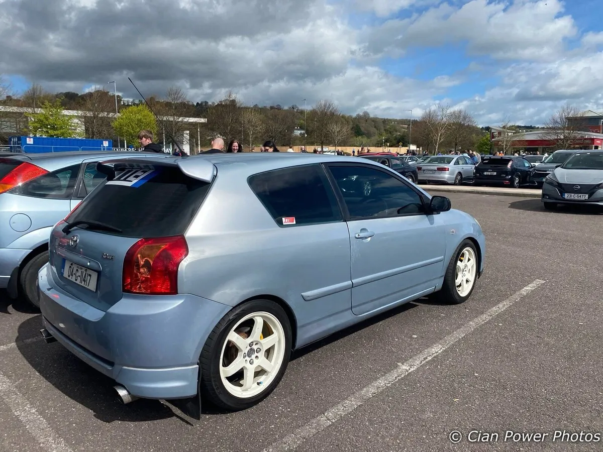 E12 Corolla - Image 2