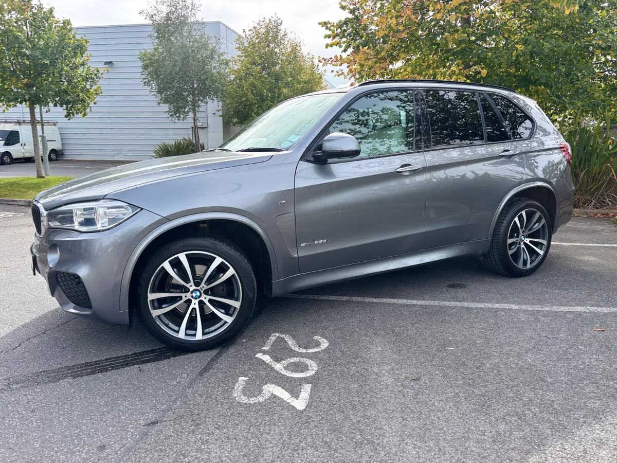 162 BMW X5 M ~ Sports S Drive  ~ Seven Seater - Image 2