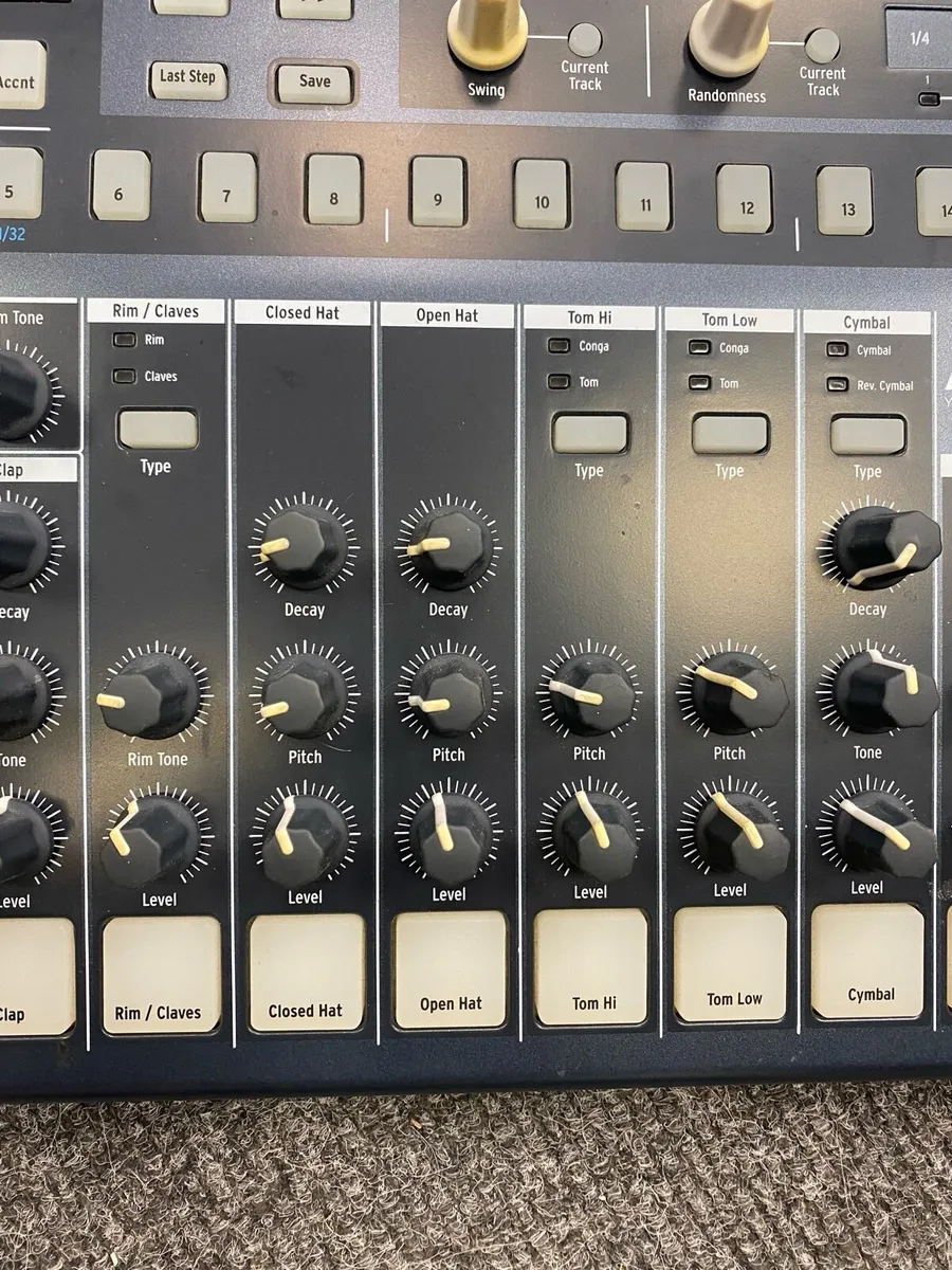 Arturia Drumbrute Drum Machine - Image 4