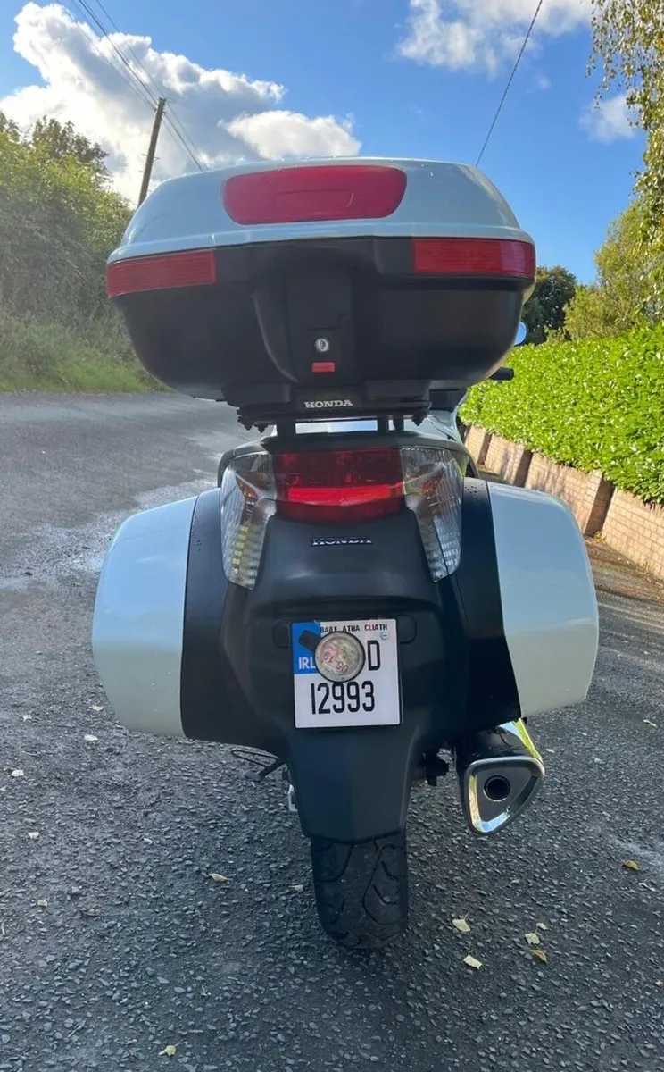 Honda Deauville NT 700 - Image 3