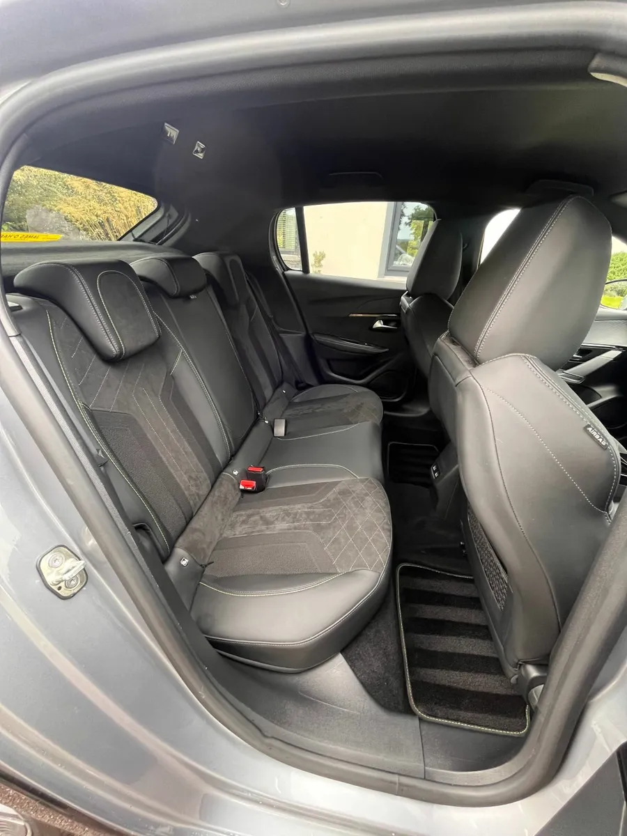 Peugeot 208 2022 - Image 4