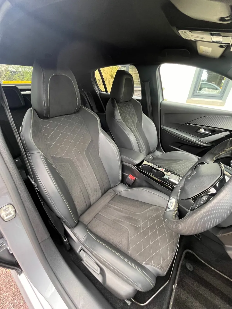Peugeot 208 2022 - Image 4