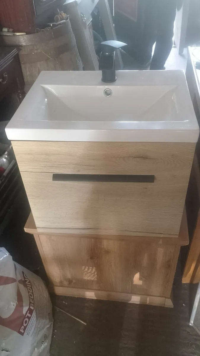 Sink - Image 2