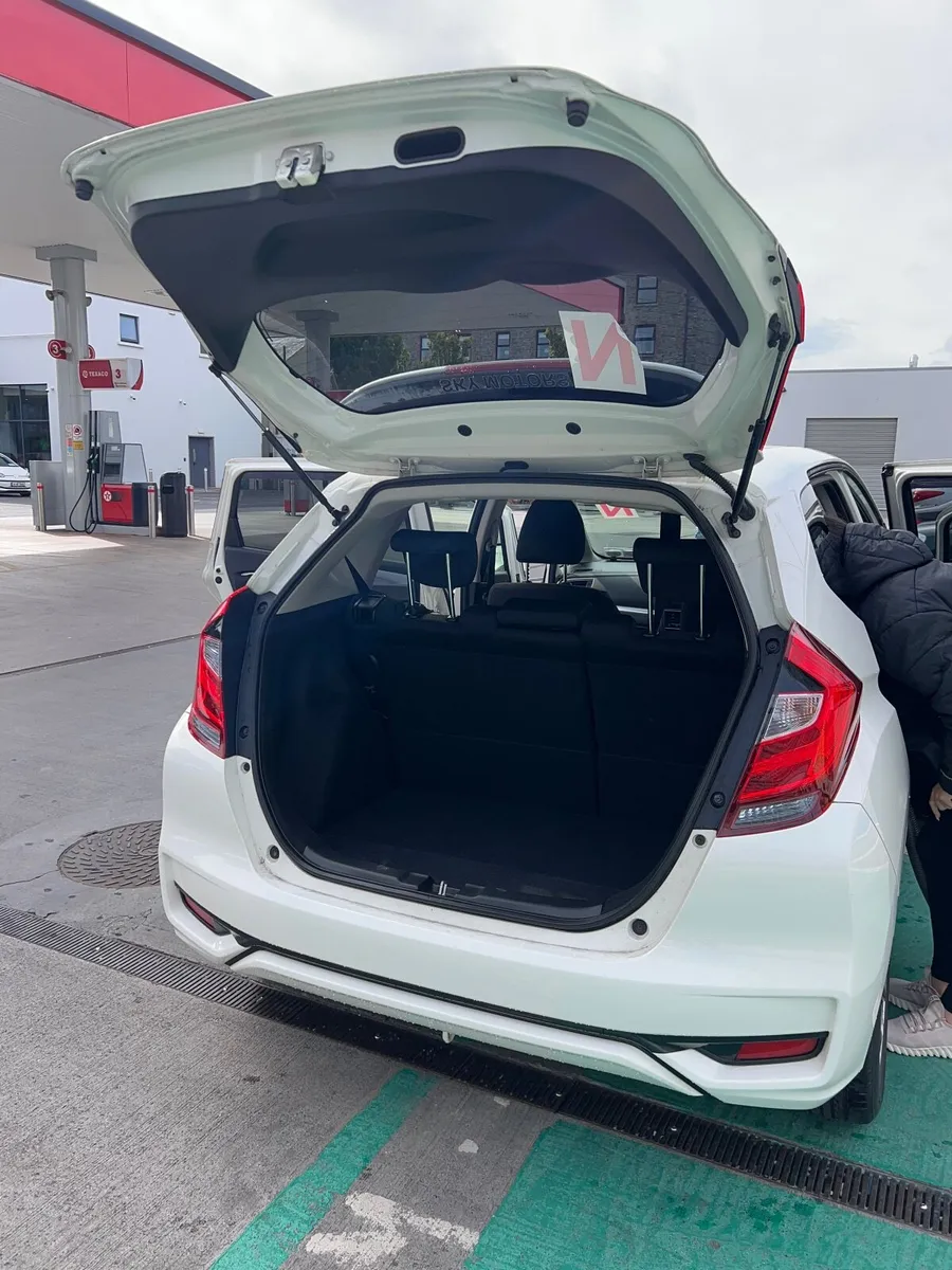 Honda Fit 2018 - Image 3