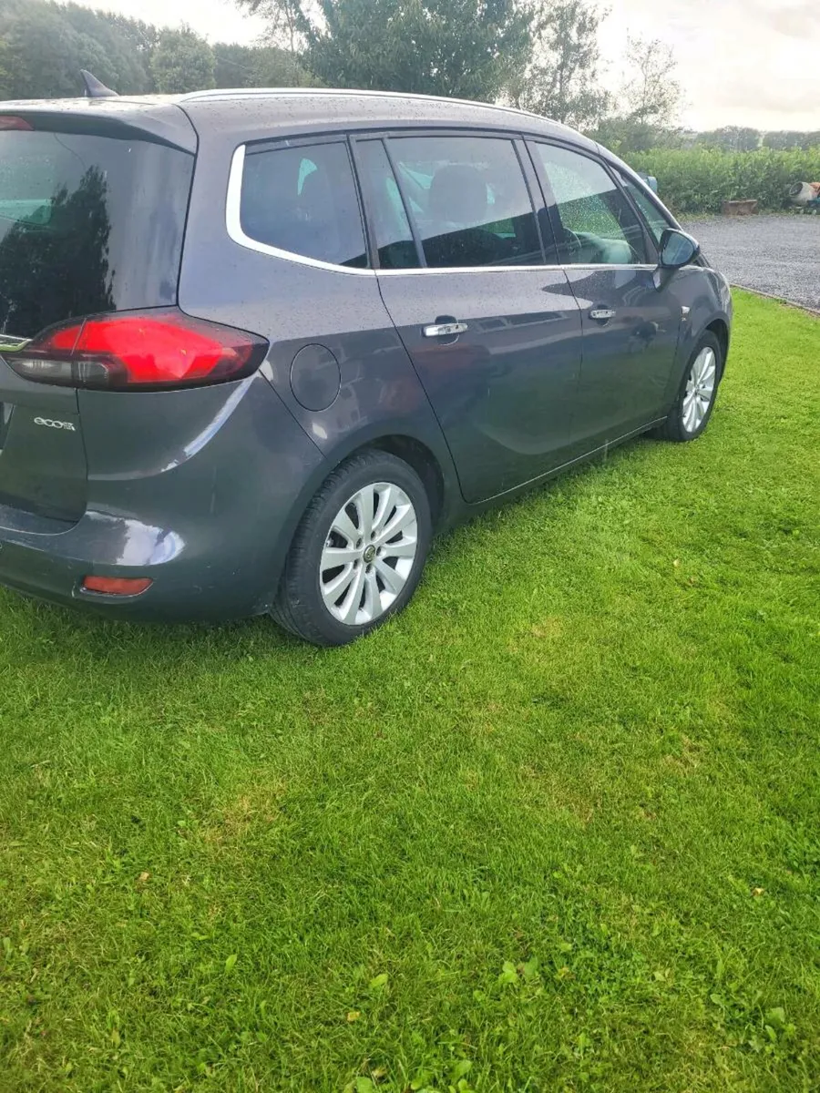 Vauxhall zafira tourer 7 seater - Image 2
