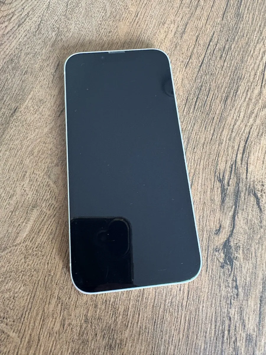 iPhone - Image 4