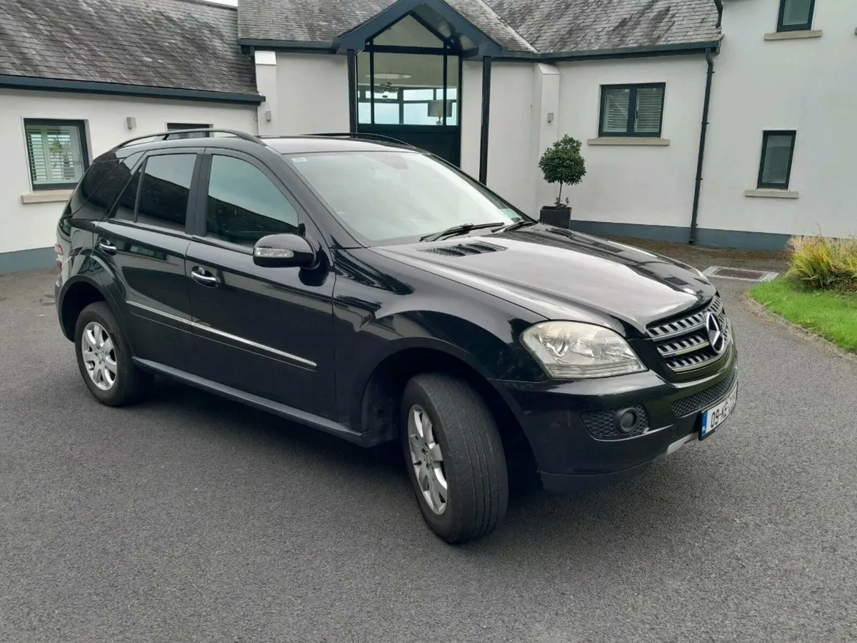 09 Mercedes ML 280 Jeep - Image 2