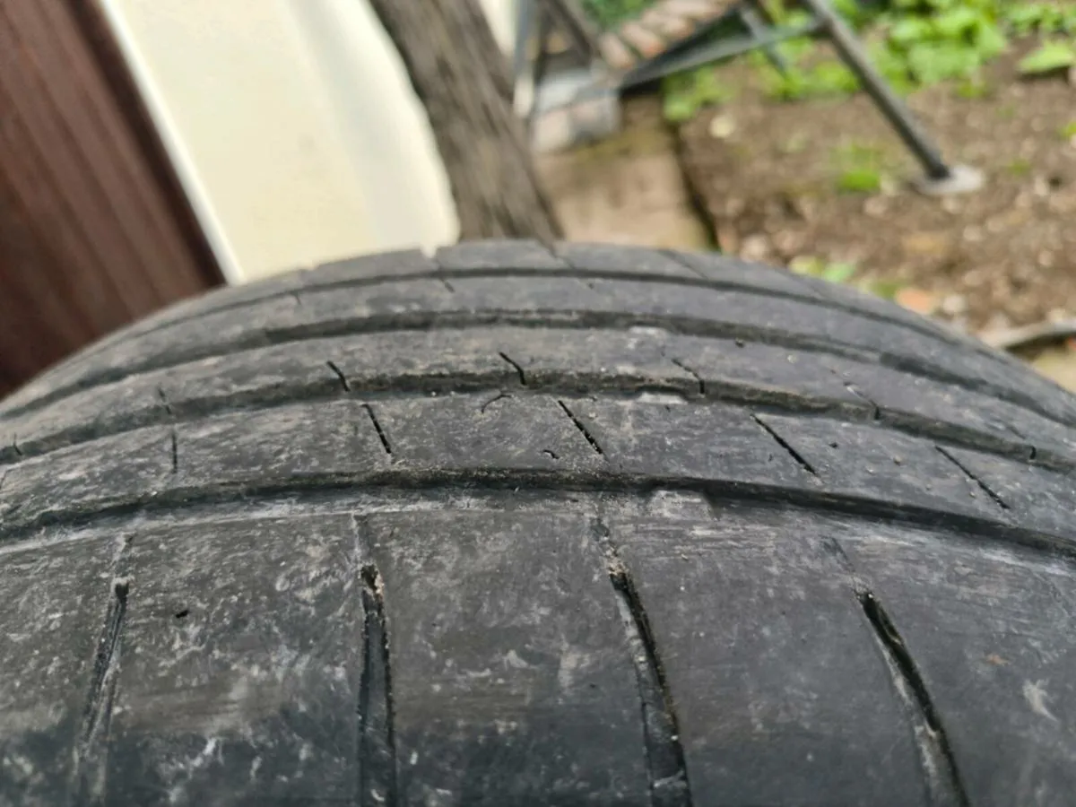 235/45 r18 - Image 4