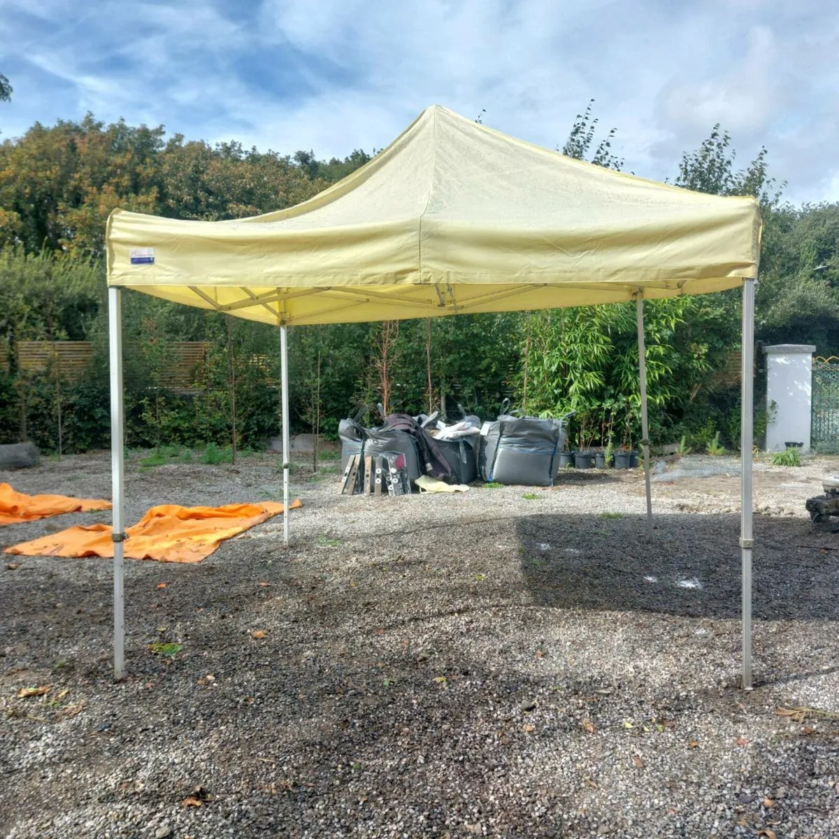 Market stall tent / gazebo 3m x 3m HEAVY DUTY - Image 1
