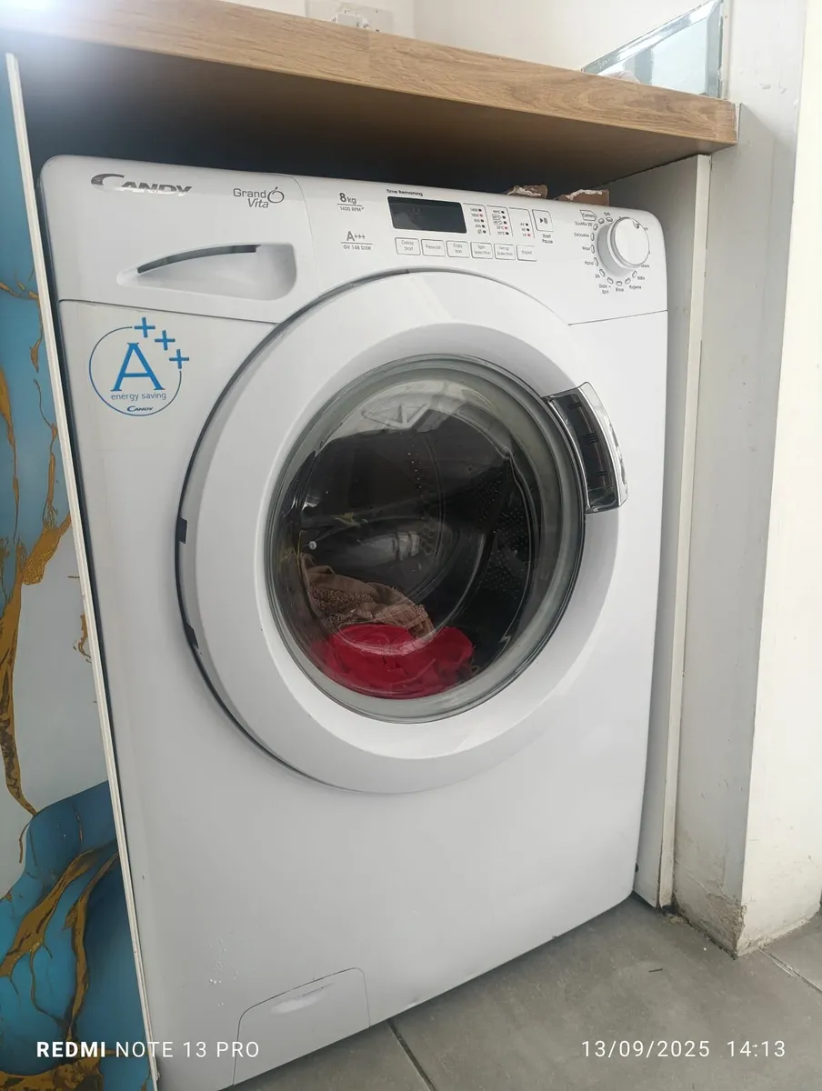 Washing machine - Image 1