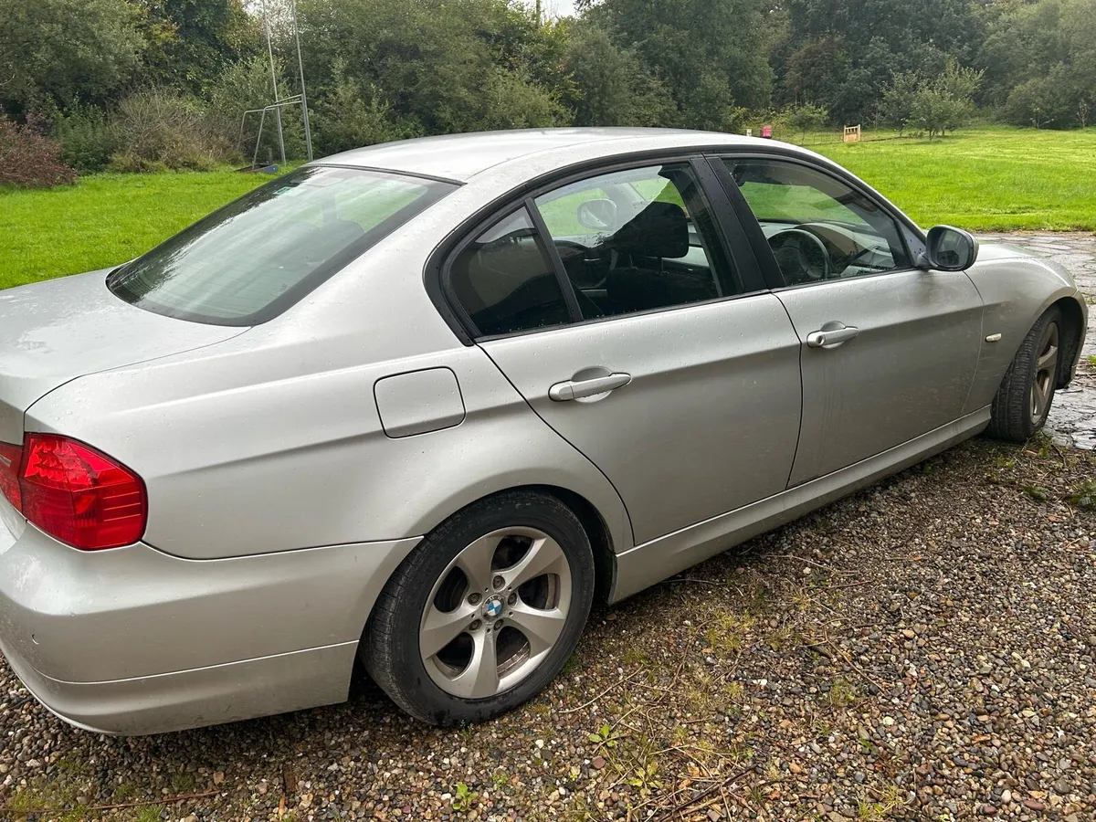 BMW 320D 2011 Low Mileage - Image 3