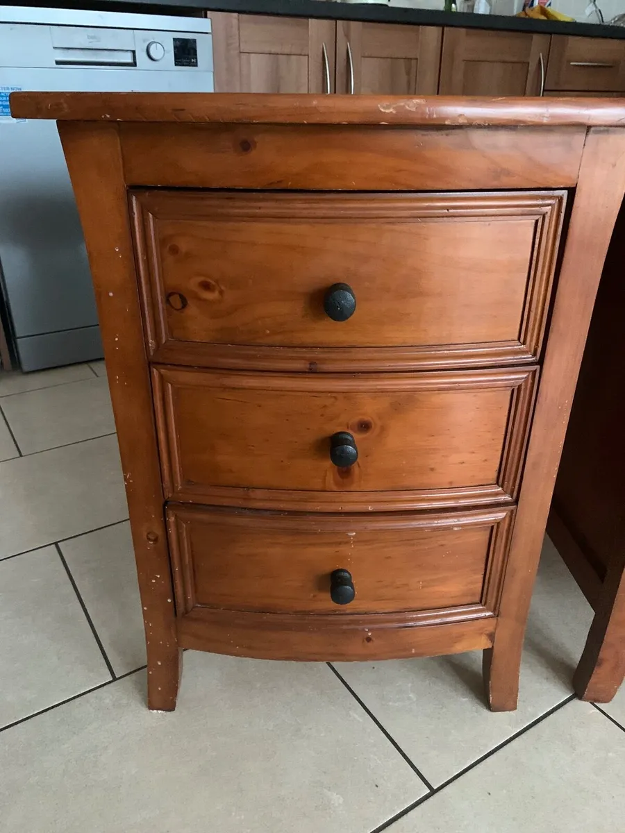 Pair of bedside tables - Image 3
