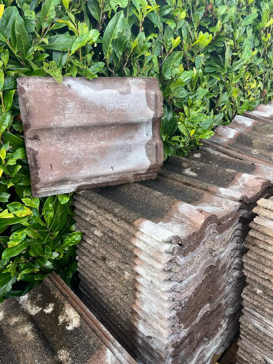 820 Redland 50 Roof Tiles in very good condition - Image 2